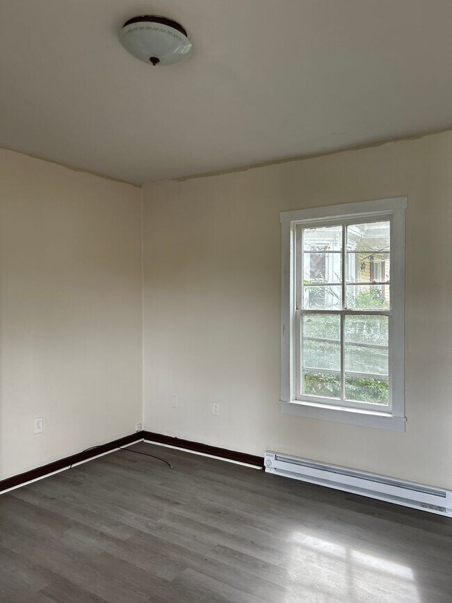 Foto del edificio - 611 Stewart Ave SE