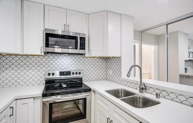 Foto del edificio - 4600 Lamont St