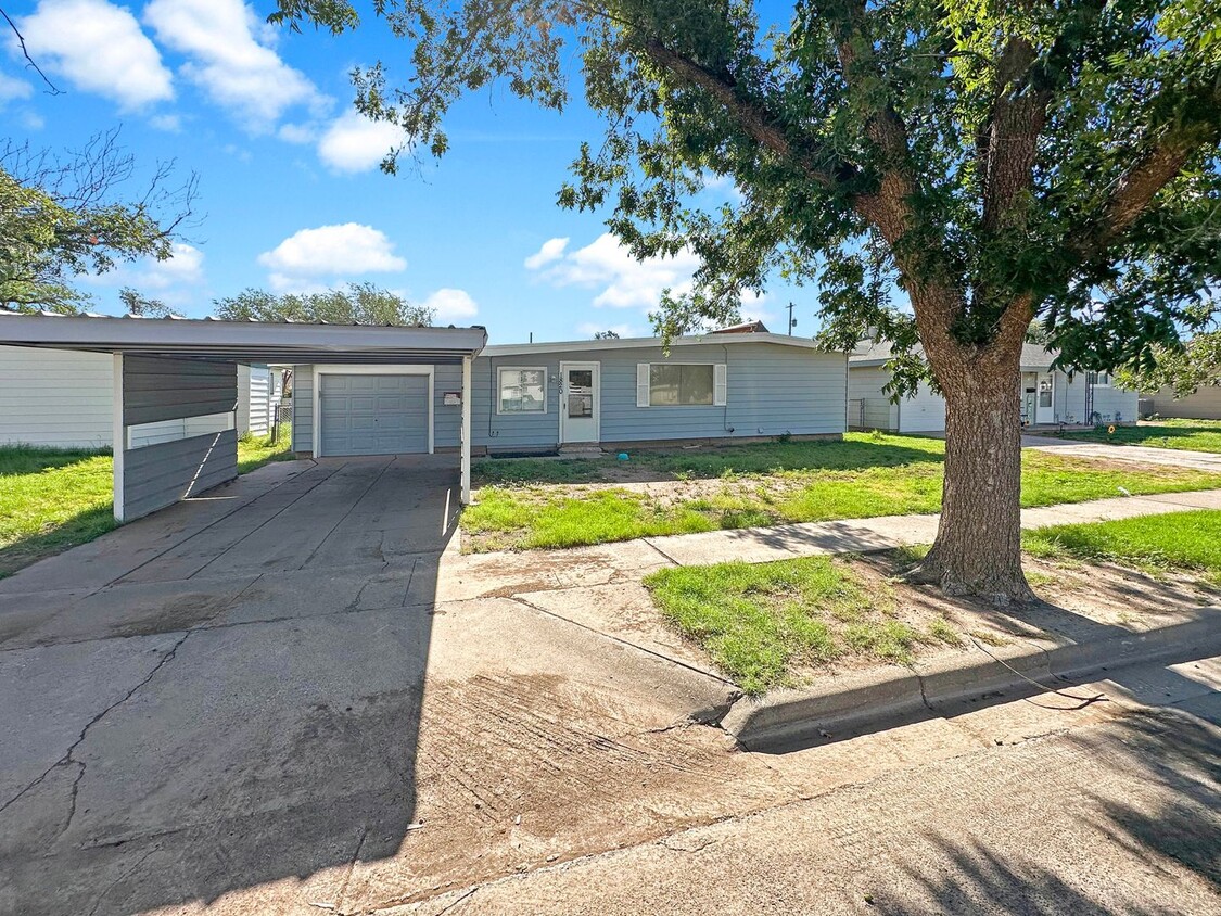 Foto principal - 1820 N Gila | Hobbs, NM