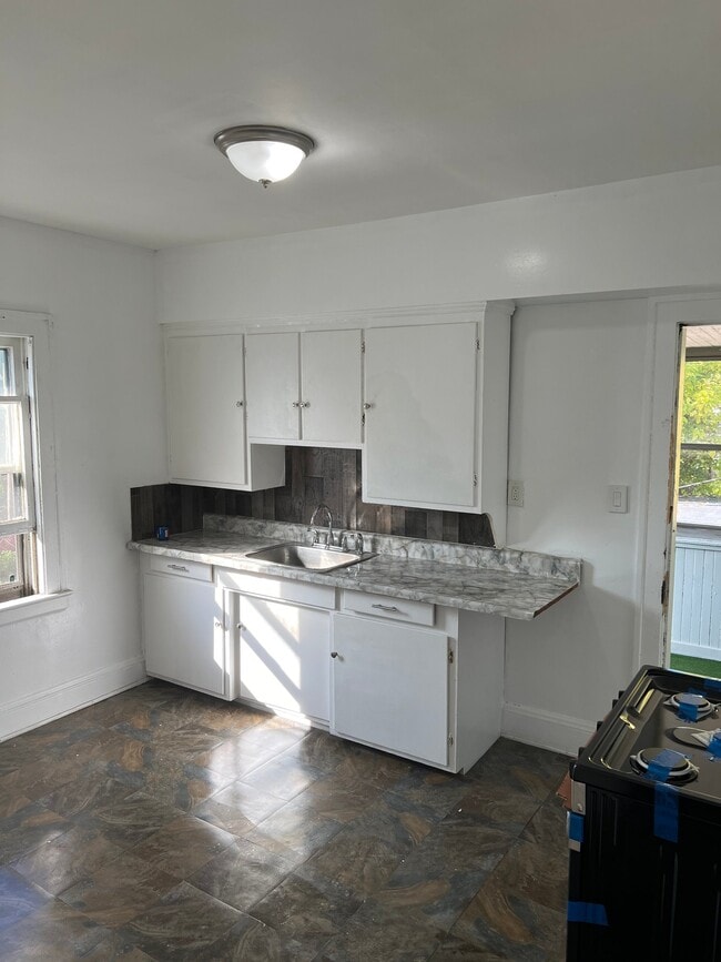 Photo - 12209 Corlett Ave Apartment