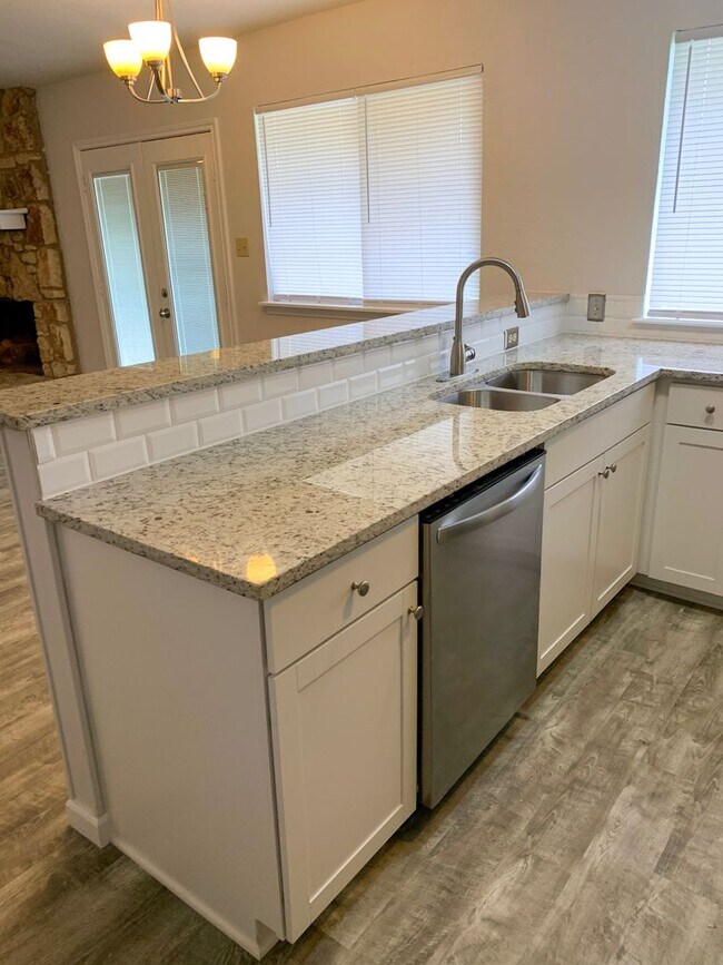 Foto del edificio - Great Round Rock Home - Available NOW!