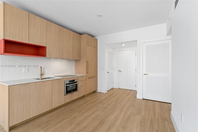 Foto del edificio - 90 NE 32nd St