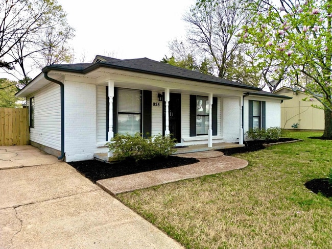 Foto del edificio - 925 Greenview Rd