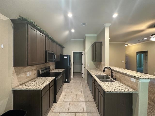 Foto del edificio - 713 Blanton Dr