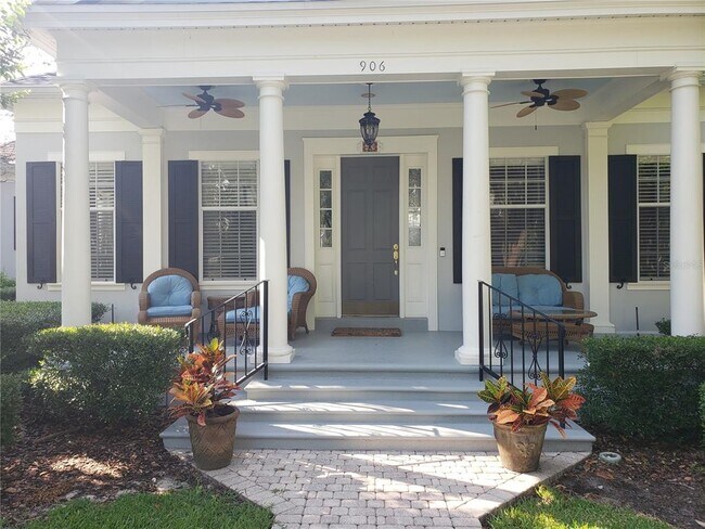 Foto del edificio - 906 Spring Park Loop