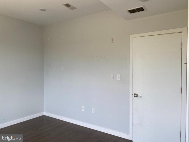 Foto del edificio - 1405 N 8th St