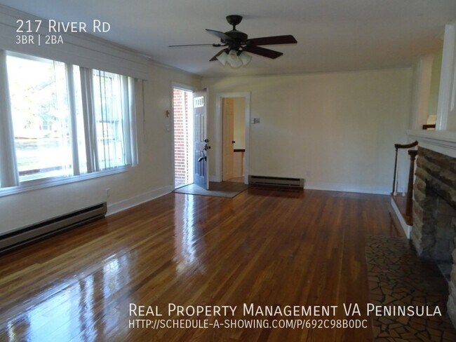 Building Photo - Single Home in Newport News Hilton Waterfr...