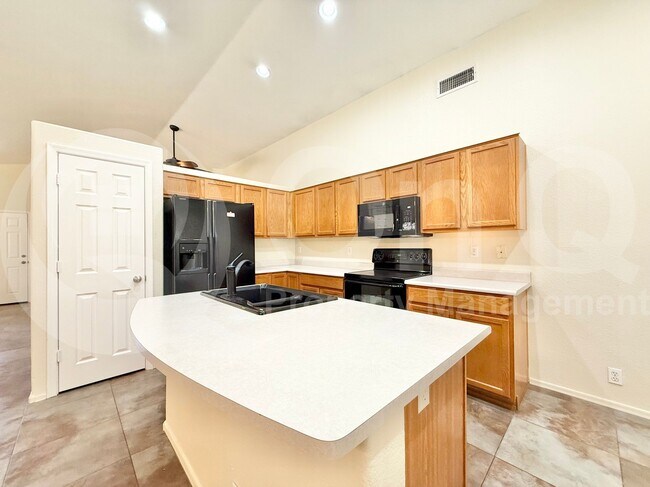 Foto del edificio - 9263 E Monterey Ave