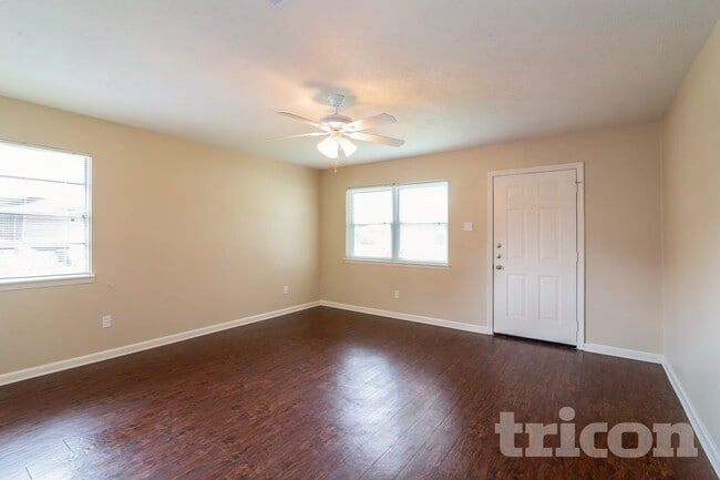 Building Photo - 5234 Jorns St