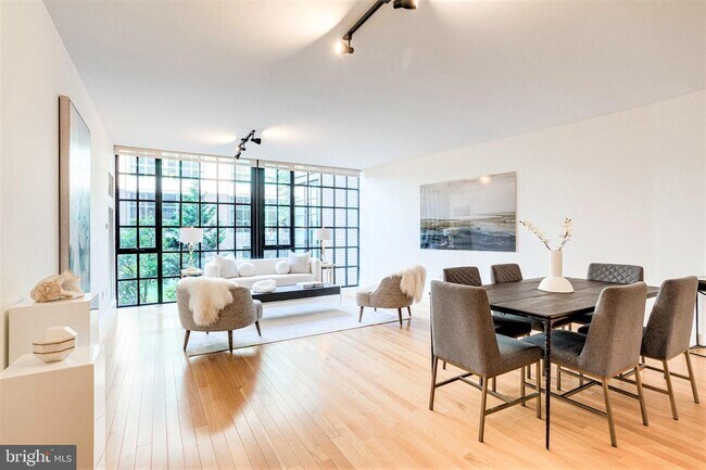 Foto del edificio - 3303 Water St NW