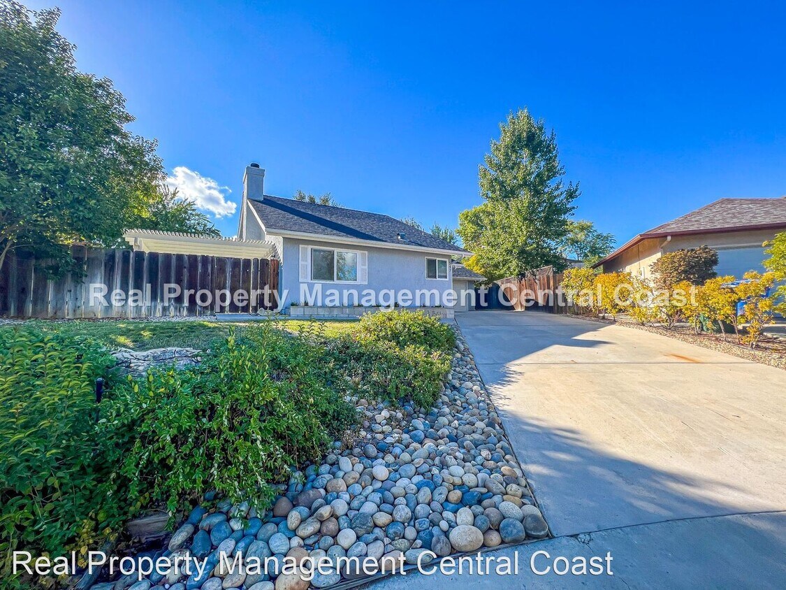 3 br, 2 bath House 547 Sacagawea Court
