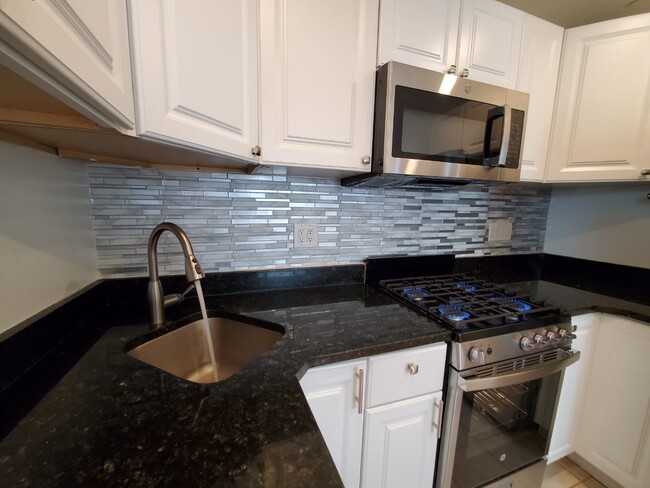 Foto del edificio - 1200 S Arlington Ridge Rd