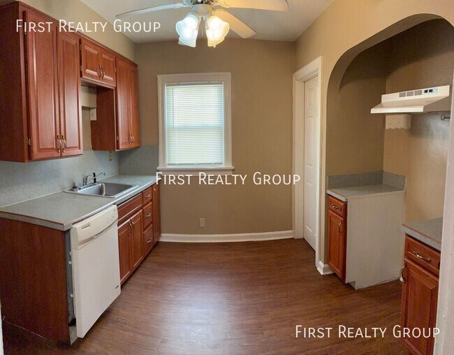 Foto del edificio - 2926 Catalpa Dr.