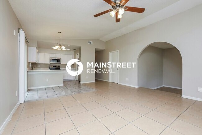Foto del edificio - 3 Bedroom Pet-Friendly Home in ORLANDO, FL...
