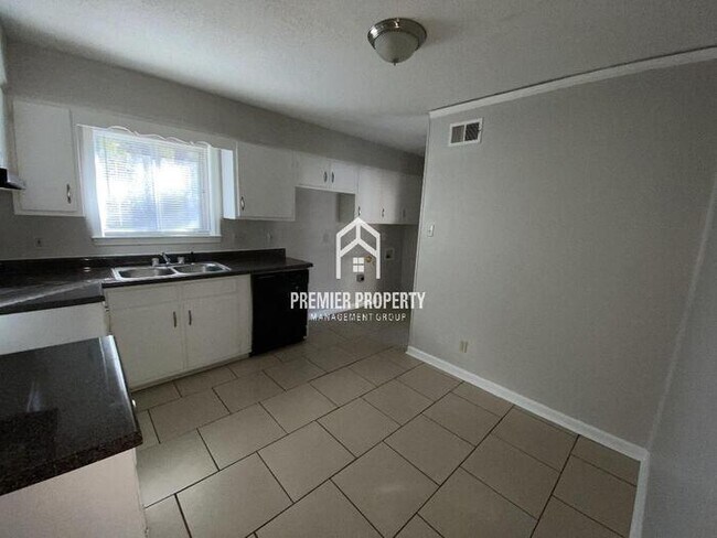 Building Photo - 4177 Crain Rd