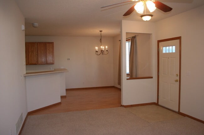Building Photo - 1816 Mockingbird Ave