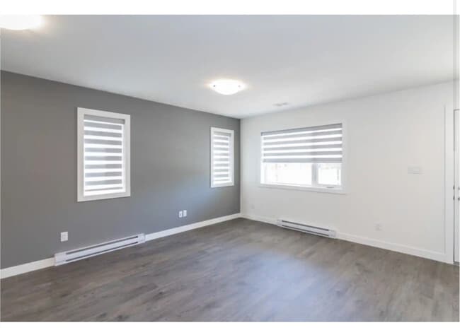 Building Photo - 69 Fermor Ave