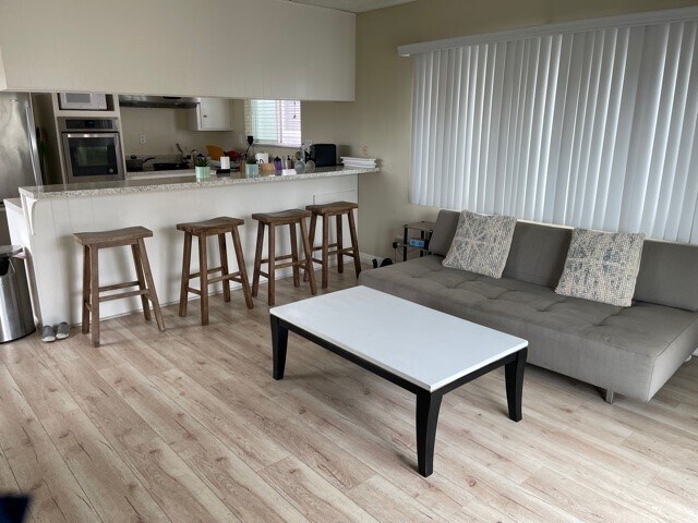 Kitchen that opens to family room with sitting area - 128 34th St