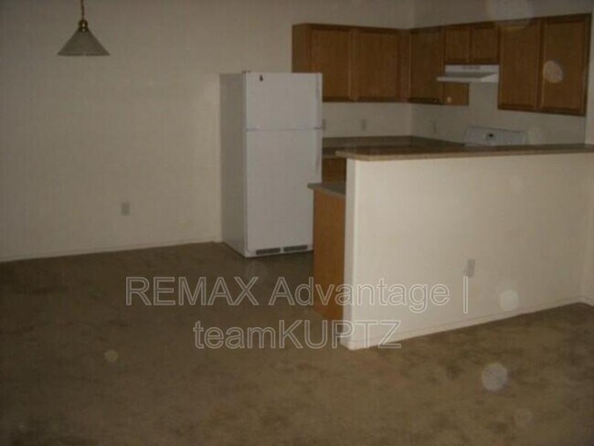 Foto del edificio - 2020 Rancho Lake Dr