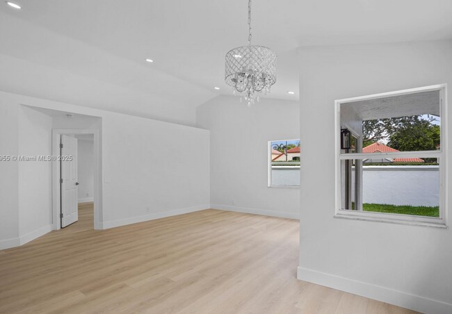 Building Photo - 9354 Arborwood Cir