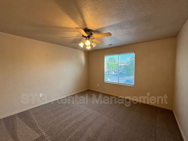 Building Photo - 2642 E 750 N