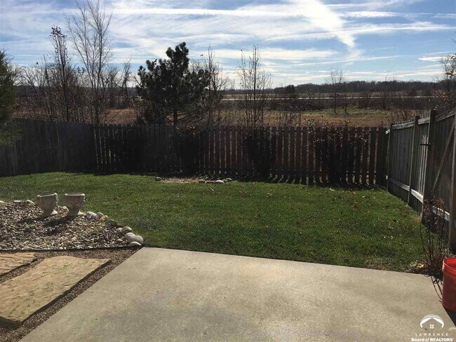 Building Photo - 2723 Larkspur Ct