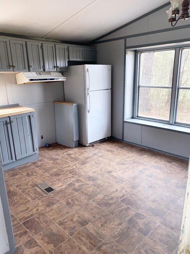 Foto del edificio - 1076 Enoch Ln