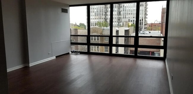 Foto del edificio - 1636 N Wells St