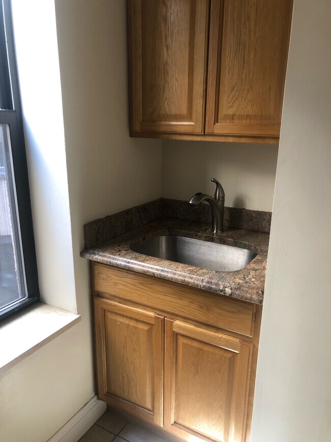 Foto del edificio - 428 E 116th St
