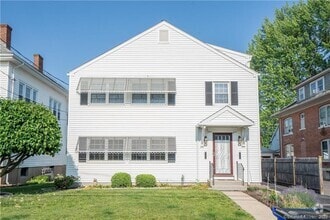 Building Photo - 82 Lancaster Rd