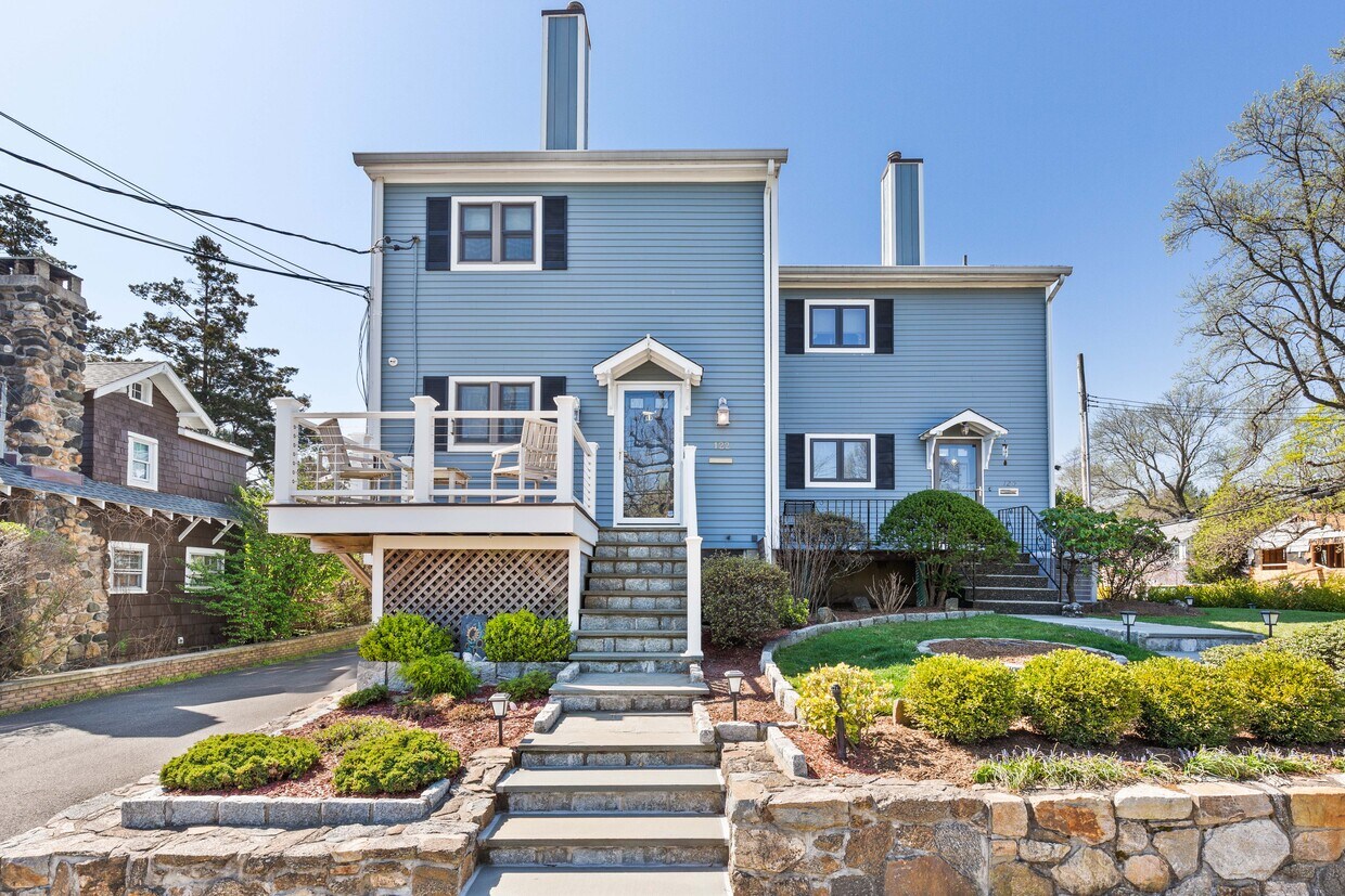 Foto principal - 122 Dearborn Ave