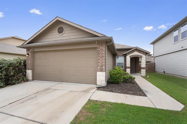 Building Photo - 12112 Jamie Dr