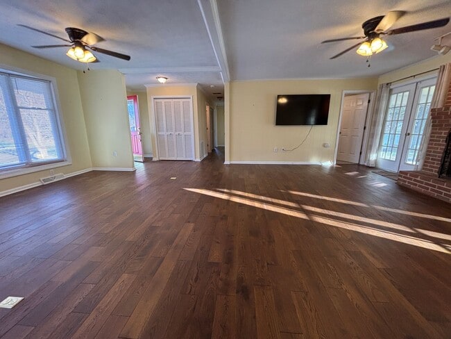 Foto del edificio - 136 Grimes St