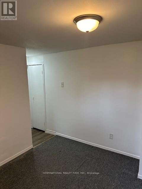 Building Photo - 92 Combe Ave