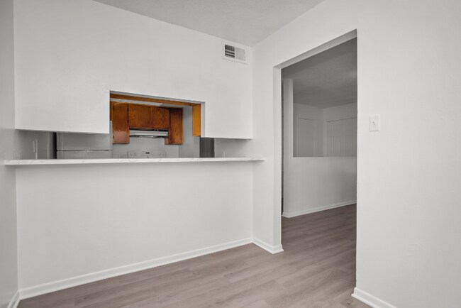 Foto del edificio - 1410 S Elizabeth Ave
