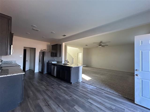 Foto del edificio - 617 Fountain Dr