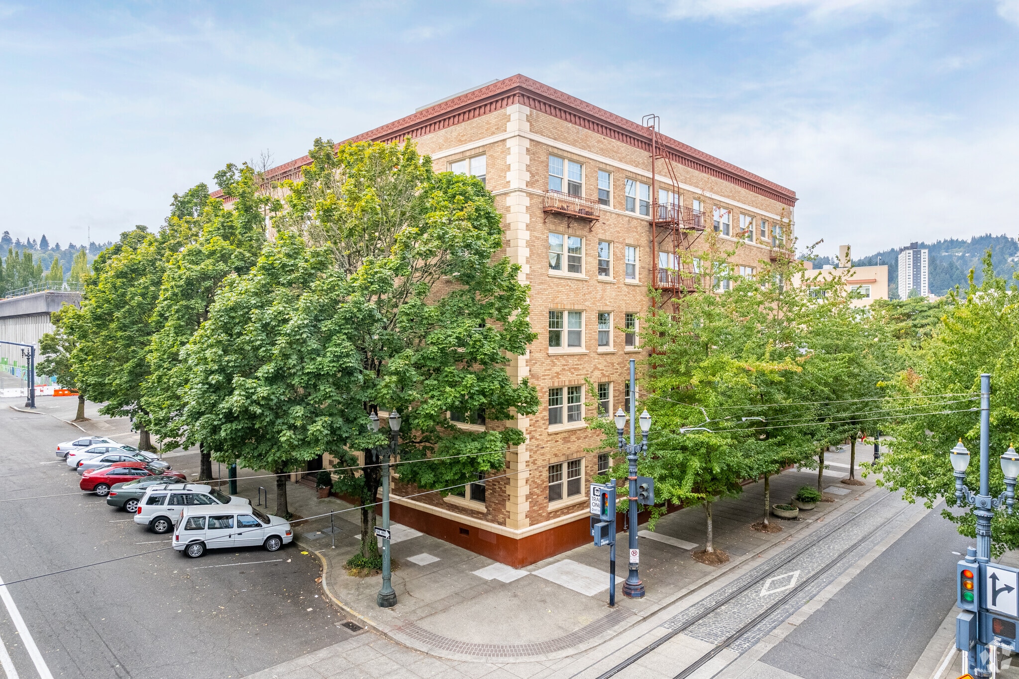 Hamilton Arms Condominium