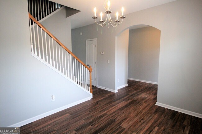 Building Photo - 6763 Grand Hickory Dr