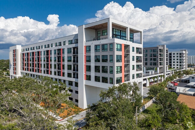 4341 34th St S Saint Petersburg, FL - Marina Club Apartment homes
