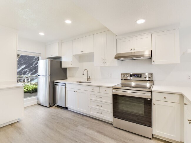 Foto del edificio - 3816 Southway Dr