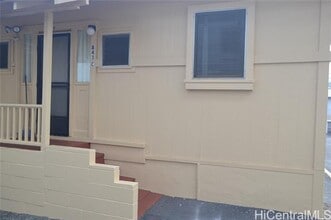 Building Photo - 843 Kapahulu Ave
