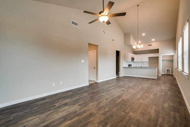 Foto del edificio - GORGEOUS 2 BEDROOM FOUR PLEX LOCATED IN MIDLOTHIAN ISD!