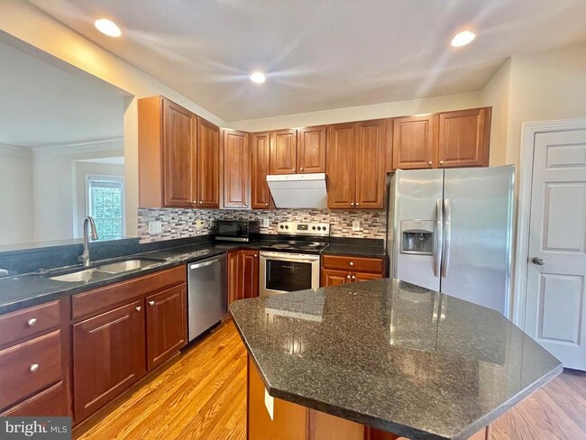 Building Photo - 3514 Tabard Ln