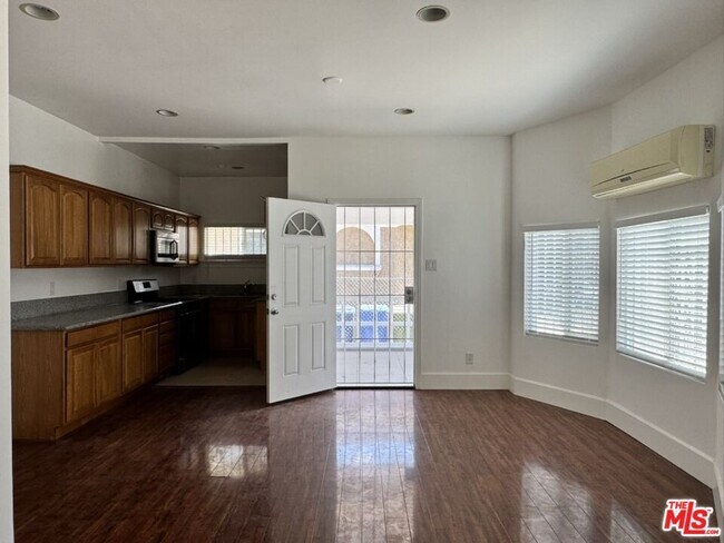 Foto del edificio - 2905 W 14th St