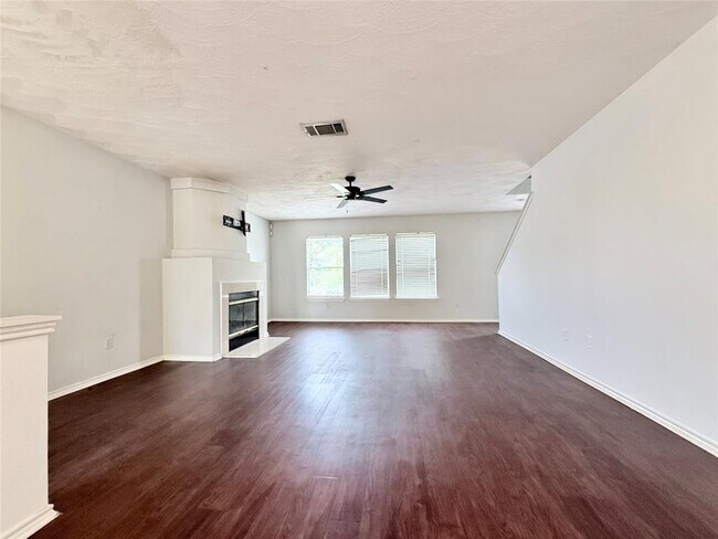 Foto del edificio - 2734 High Point Dr