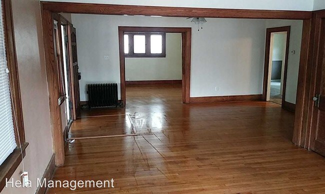 Foto del edificio - 3 br, 1 bath House - 21935 Linwood Ave