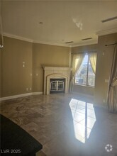 Building Photo - 32 Via Vasari