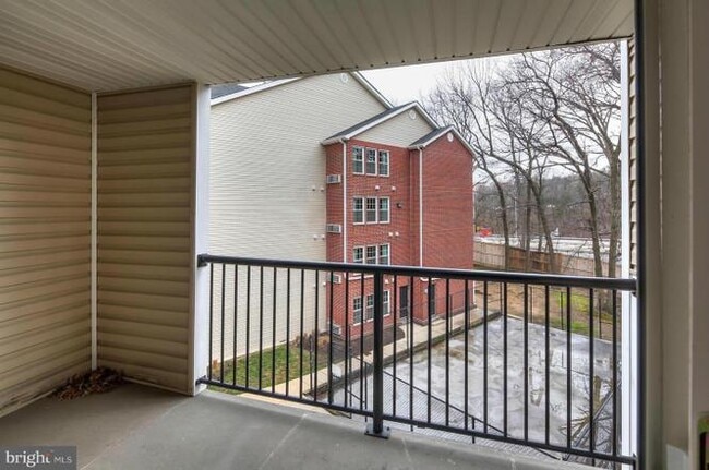 Building Photo - 3307 Wyndham Cir