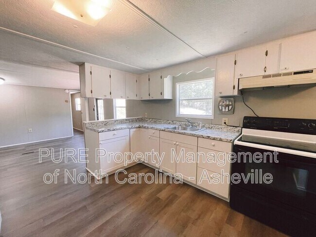 Foto del edificio - 26 Magic Dr