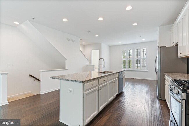 Foto del edificio - 23048 Mountain Laurel Ln